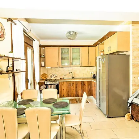 Holiday home Seaview House Athena Hanioti